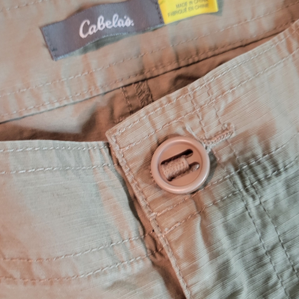 Cabela's Tan Cargo Shorts